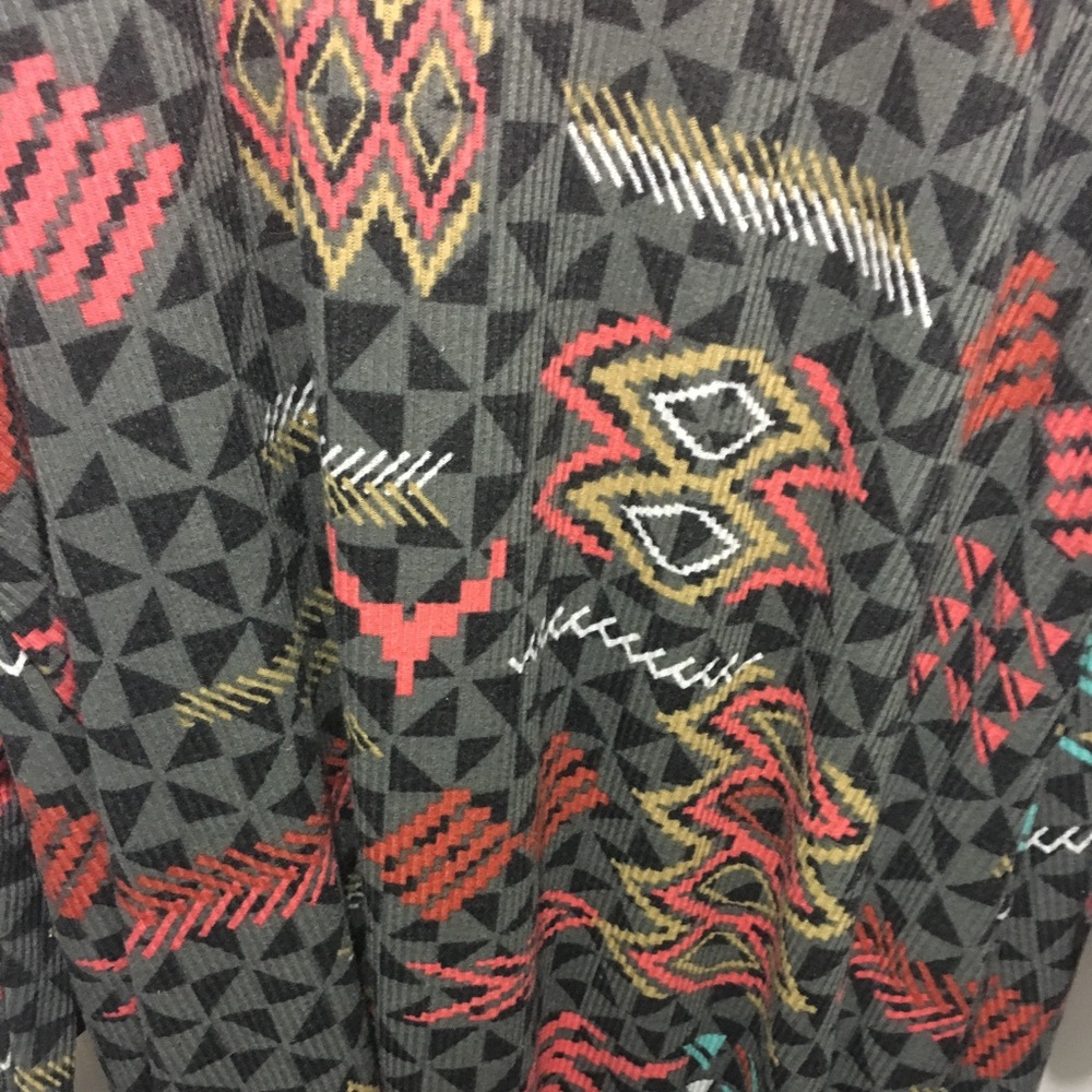 Lularoe XL Aztec Sarah